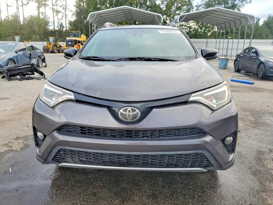 2017 TOYOTA RAV4 SE 5