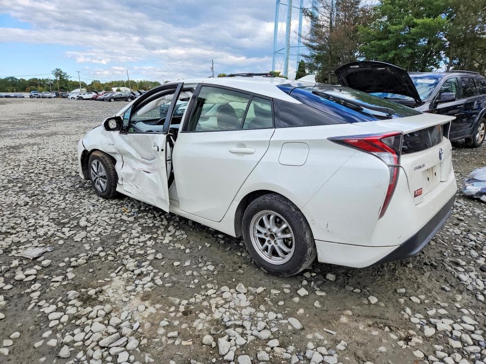 2018 TOYOTA PRIUS THREE 2