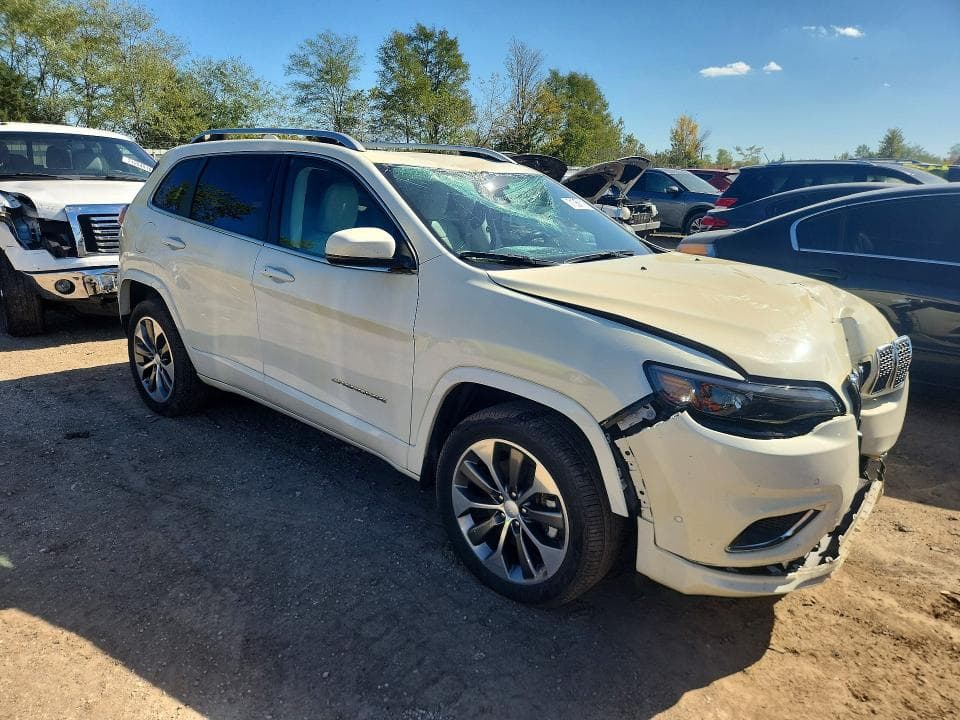 2019 JEEP CHEROKEE OVERLAND 4