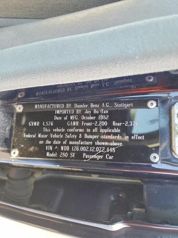 1982 MERCEDES-BENZ 280 12