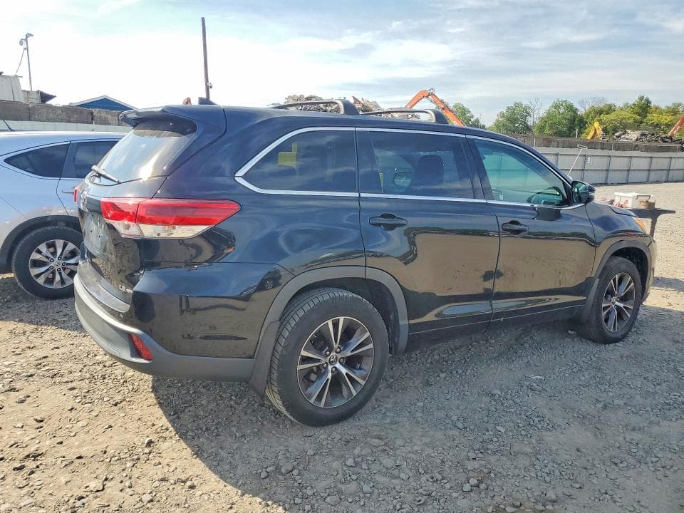 2018 TOYOTA HIGHLANDER LE PLUS 3