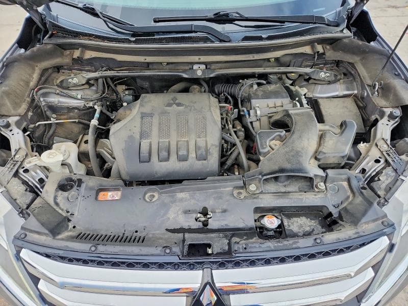 2018 MITSUBISHI ECLIPSE CROSS SE 12