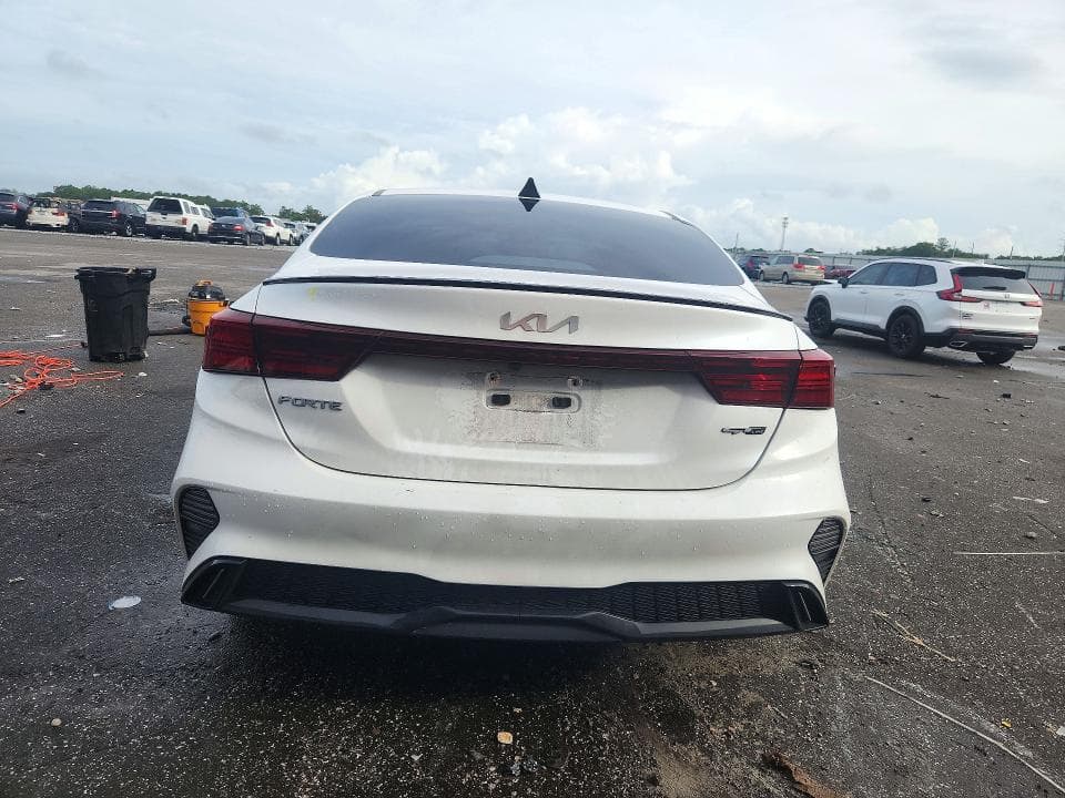 2023 KIA FORTE GT LINE 6