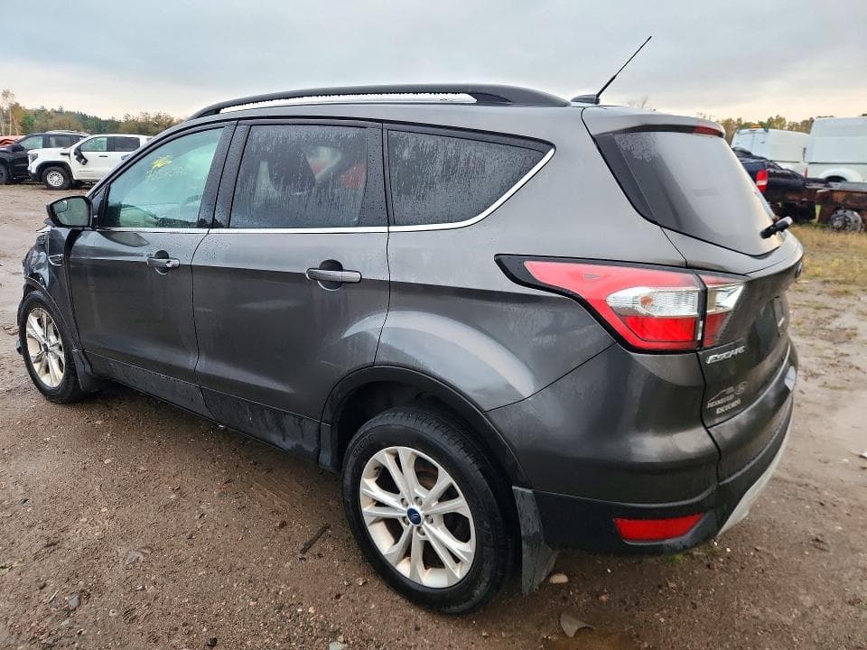 2018 FORD ESCAPE SE 2