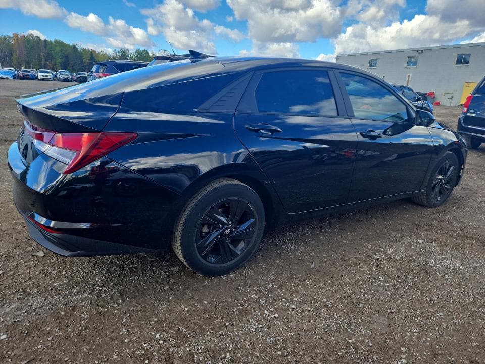 2022 HYUNDAI ELANTRA SEL 3