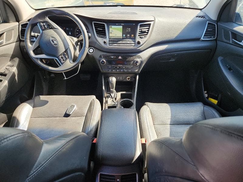2017 HYUNDAI TUCSON SE PLUS 8