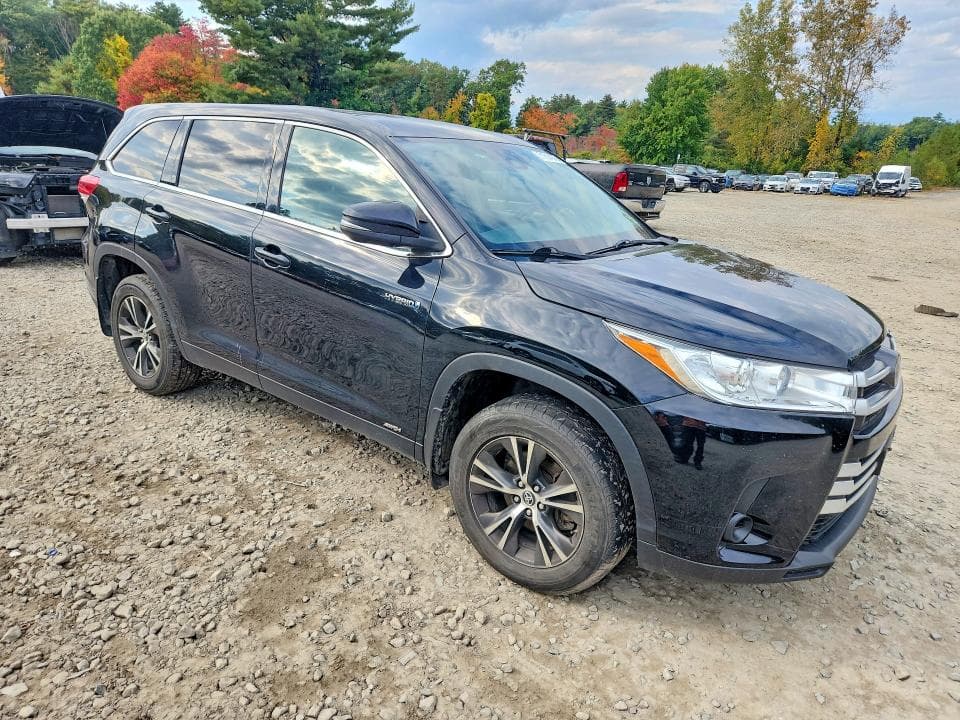 2019 TOYOTA HIGHLANDER HYBRID LE 4
