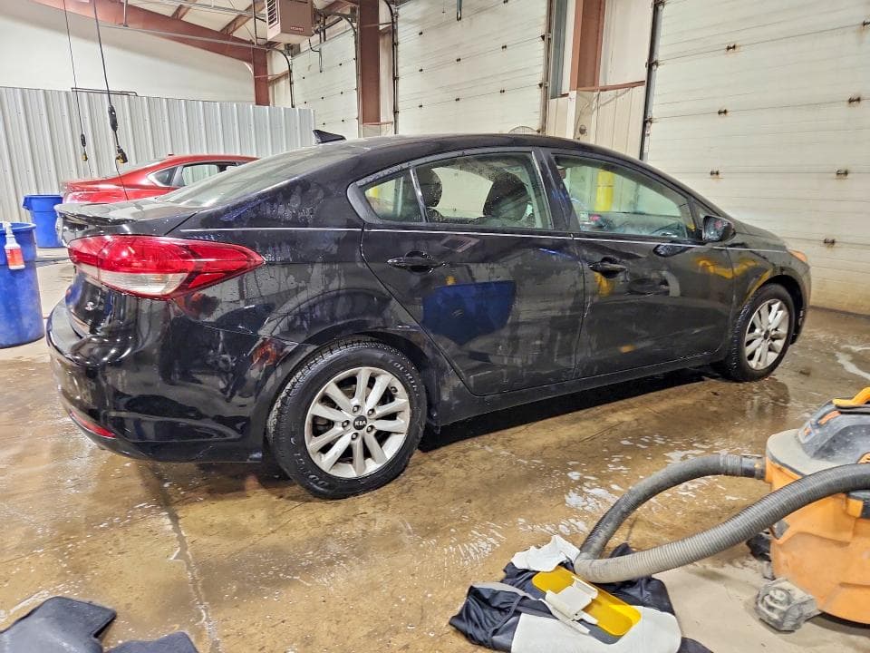 2017 KIA FORTE S 3