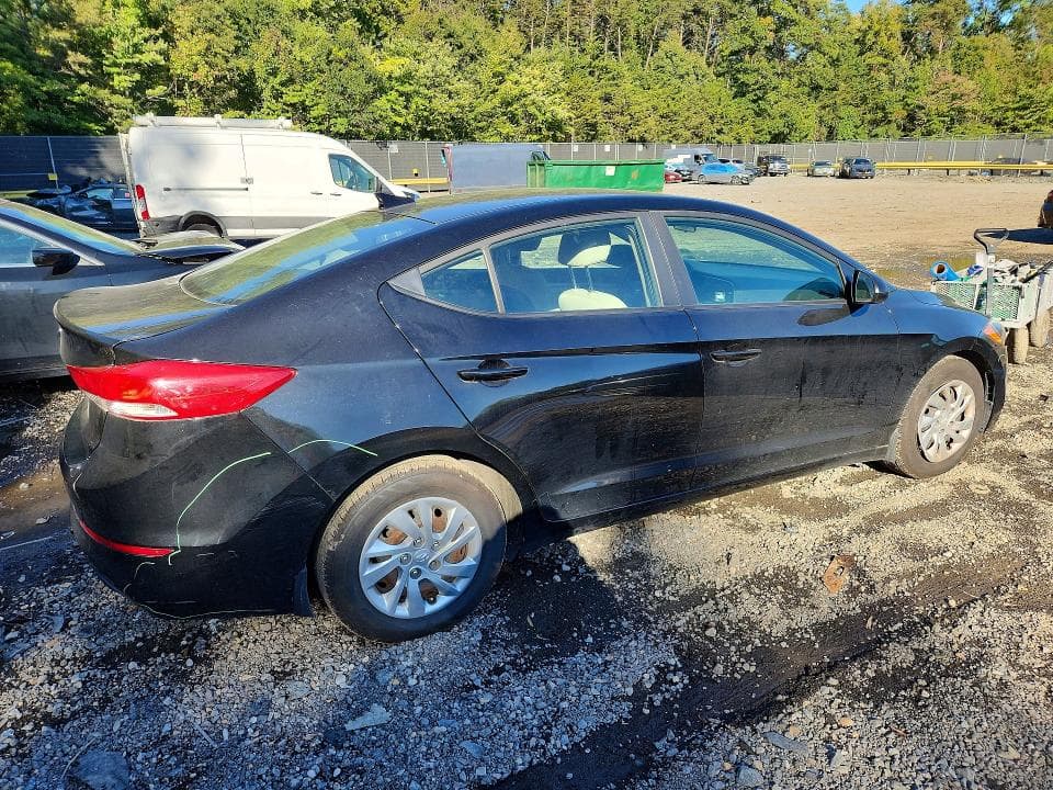 2017 HYUNDAI ELANTRA SE 3