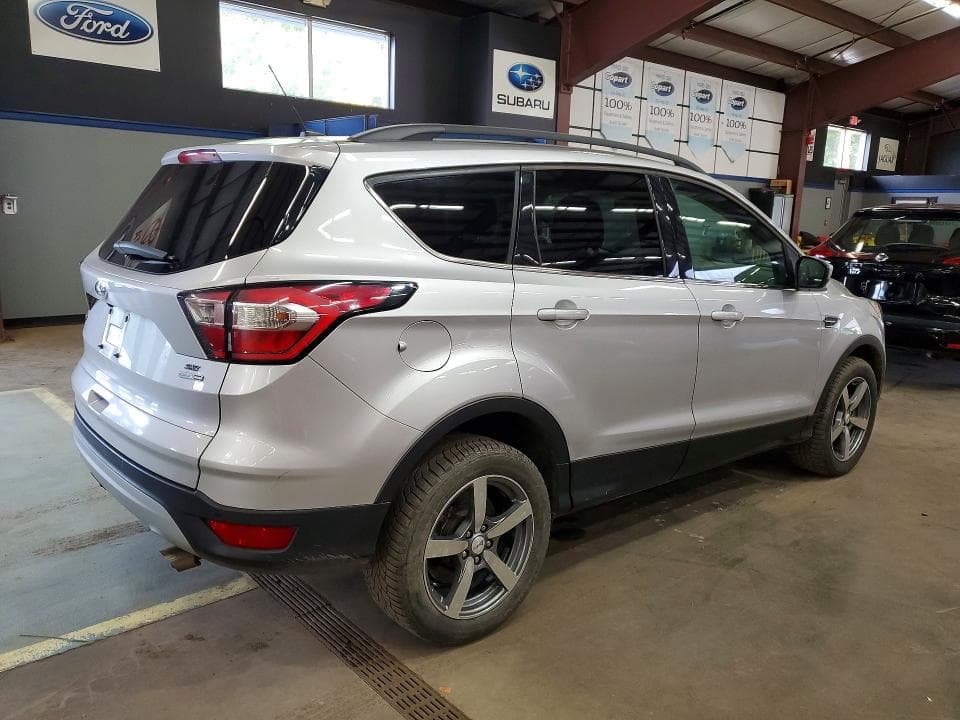 2017 FORD ESCAPE SE 3