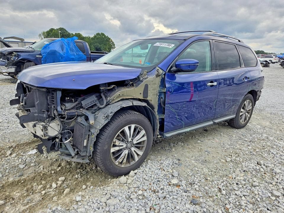 2017 NISSAN PATHFINDER SV - 1