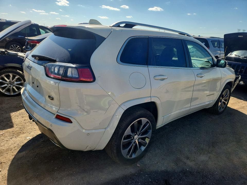 2019 JEEP CHEROKEE OVERLAND 3