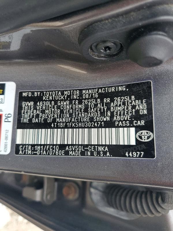 2017 TOYOTA CAMRY LE 12