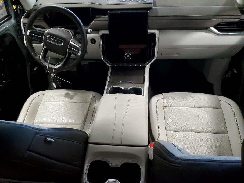 2024 GMC ACADIA DENALI 8