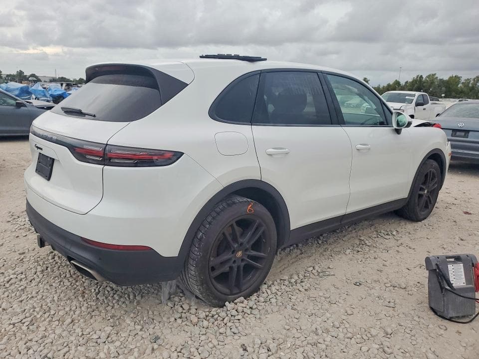 2021 PORSCHE CAYENNE 3