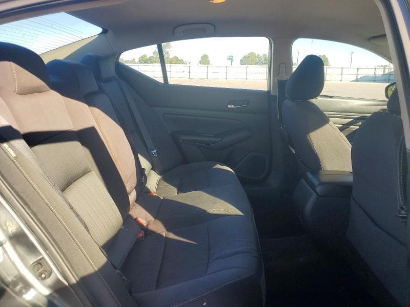 2019 NISSAN ALTIMA S 10