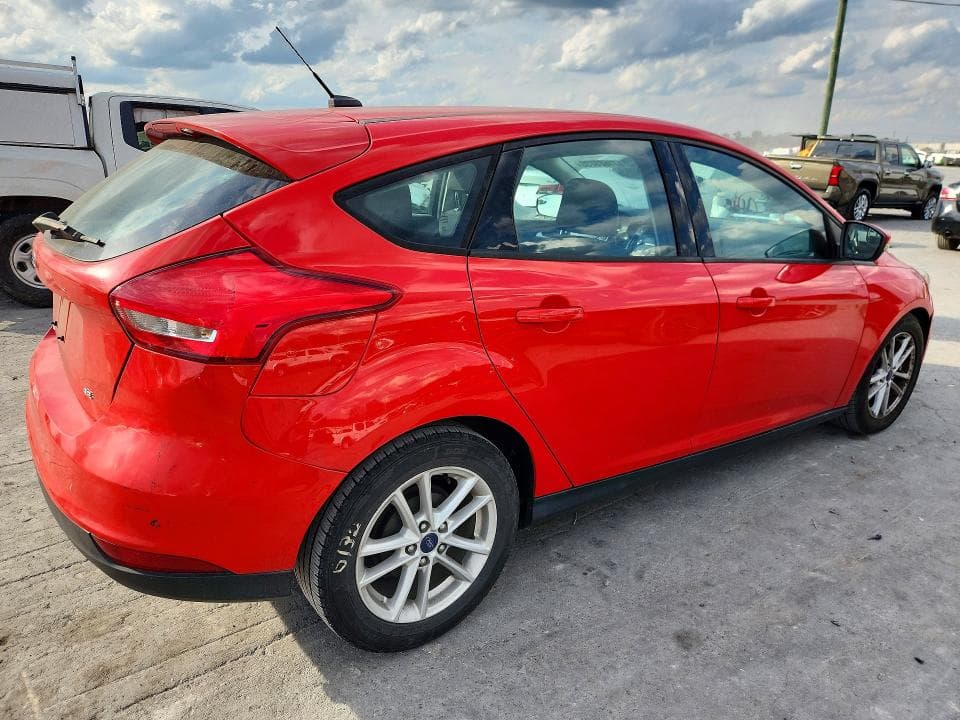 2017 FORD FOCUS SE 3