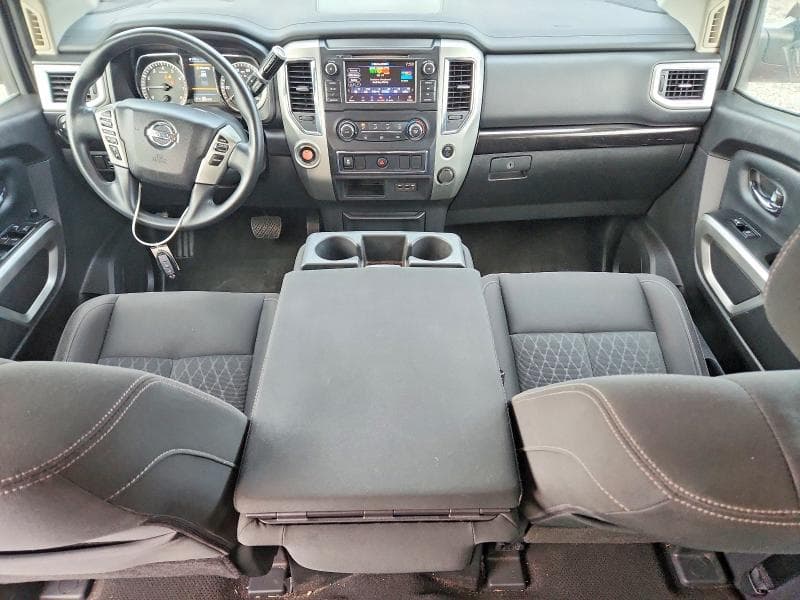 2019 NISSAN TITAN SV 8