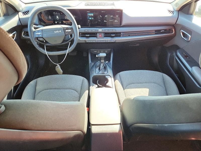 2025 KIA K4 LXS 8