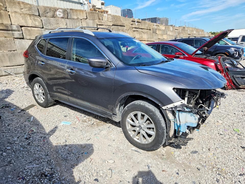 2018 NISSAN ROGUE SV 4