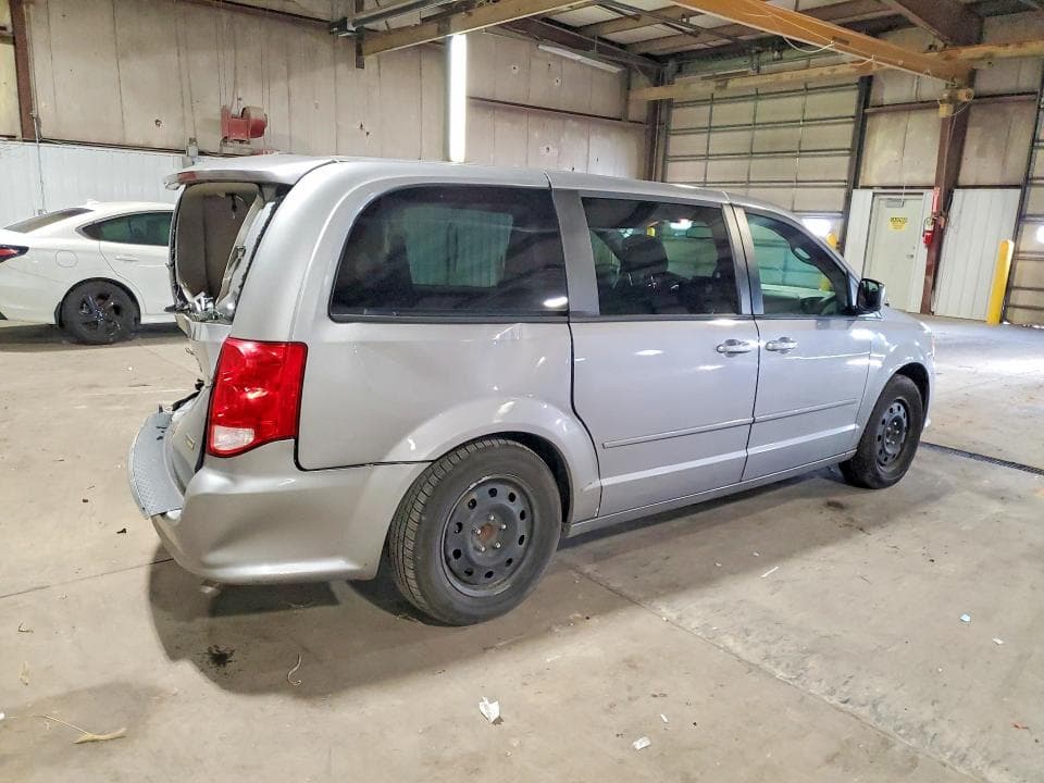 2017 DODGE GRAND CARAVAN SE 3
