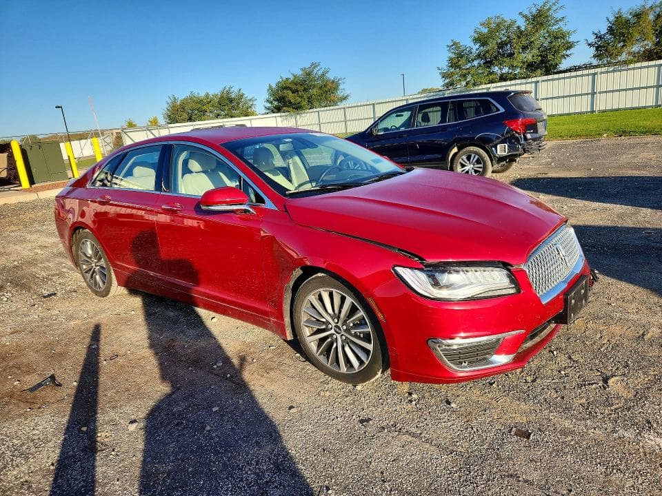 2020 LINCOLN MKZ 4