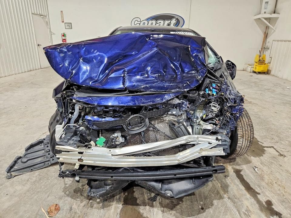 2025 TOYOTA COROLLA LE 5