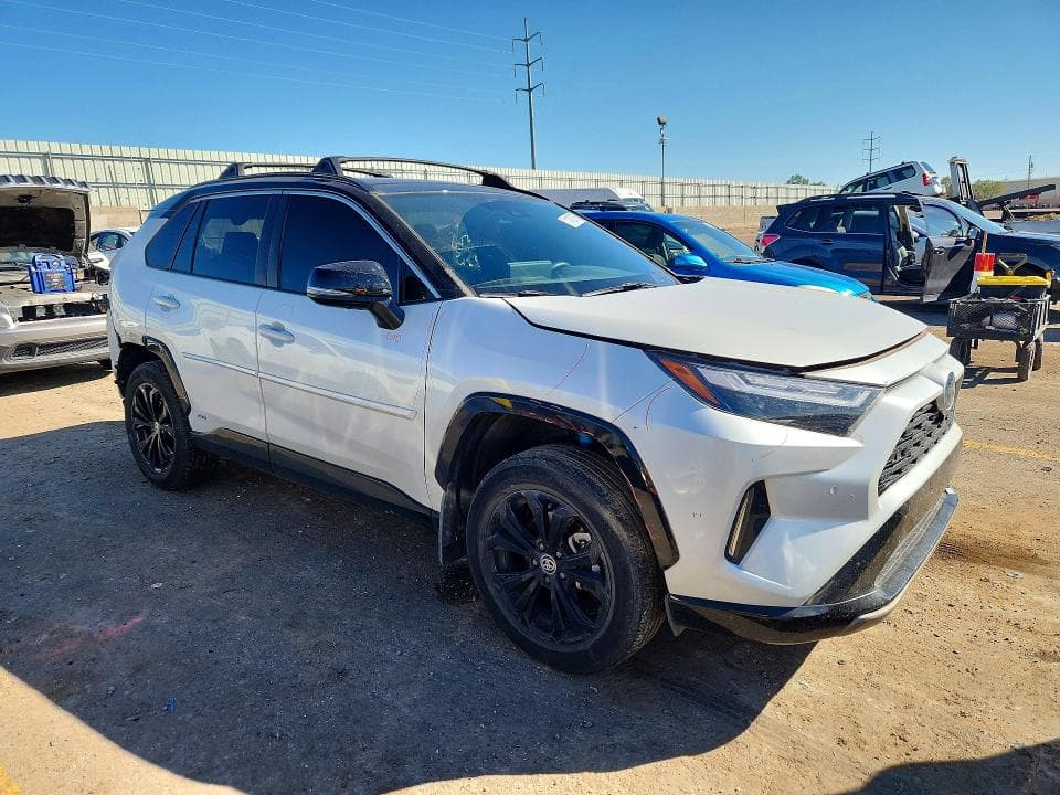2023 TOYOTA RAV4 XSE 4
