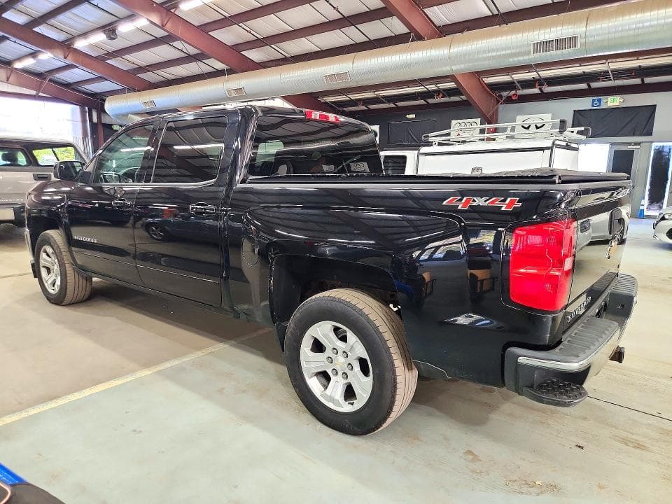 2017 CHEVROLET SILVERADO K1500 LT 2