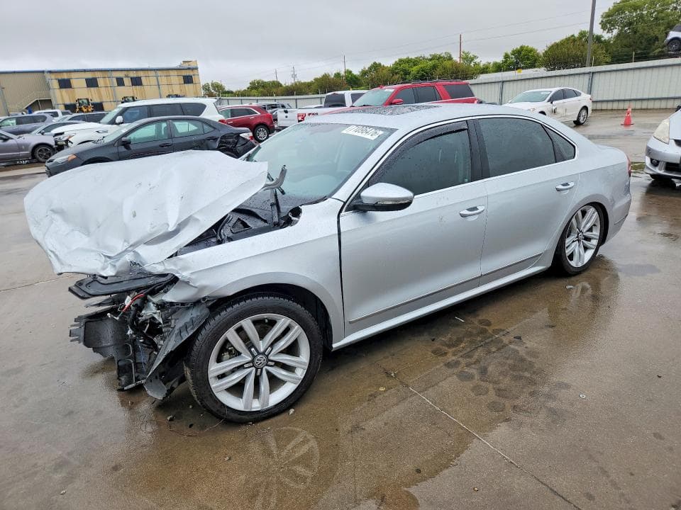 2017 VOLKSWAGEN PASSAT SE