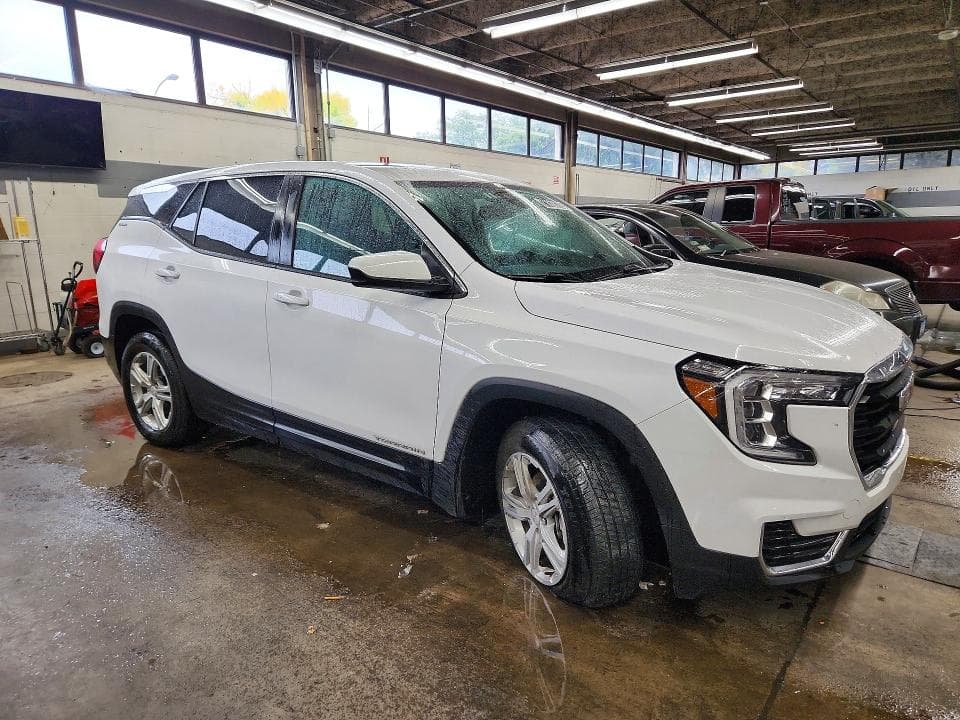 2024 GMC TERRAIN SLE 4