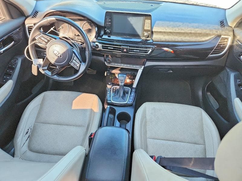 2021 KIA SELTOS EX 8