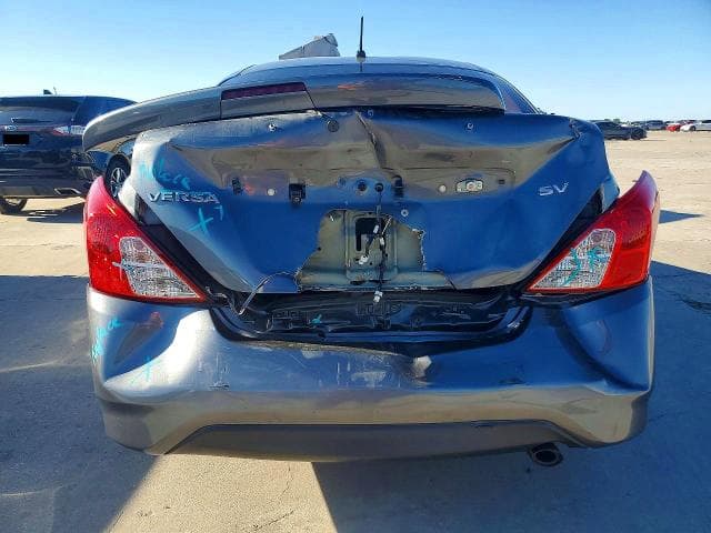 2019 NISSAN VERSA SV 6