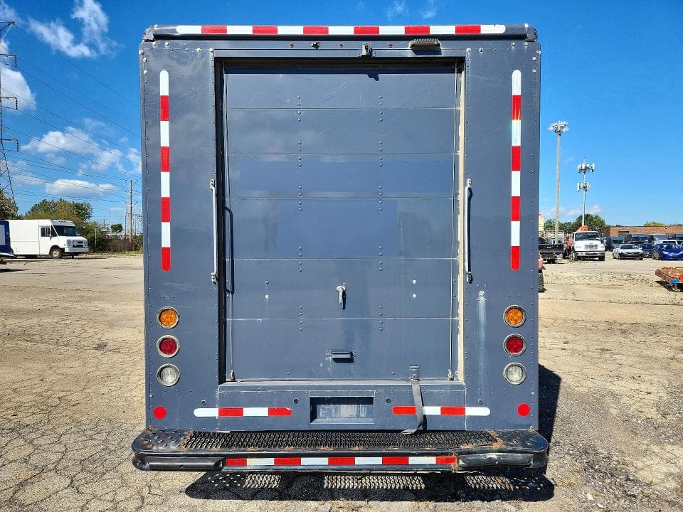 2019 FORD ECONOLINE E450 SUPER DUTY COMMERCIAL STR 6