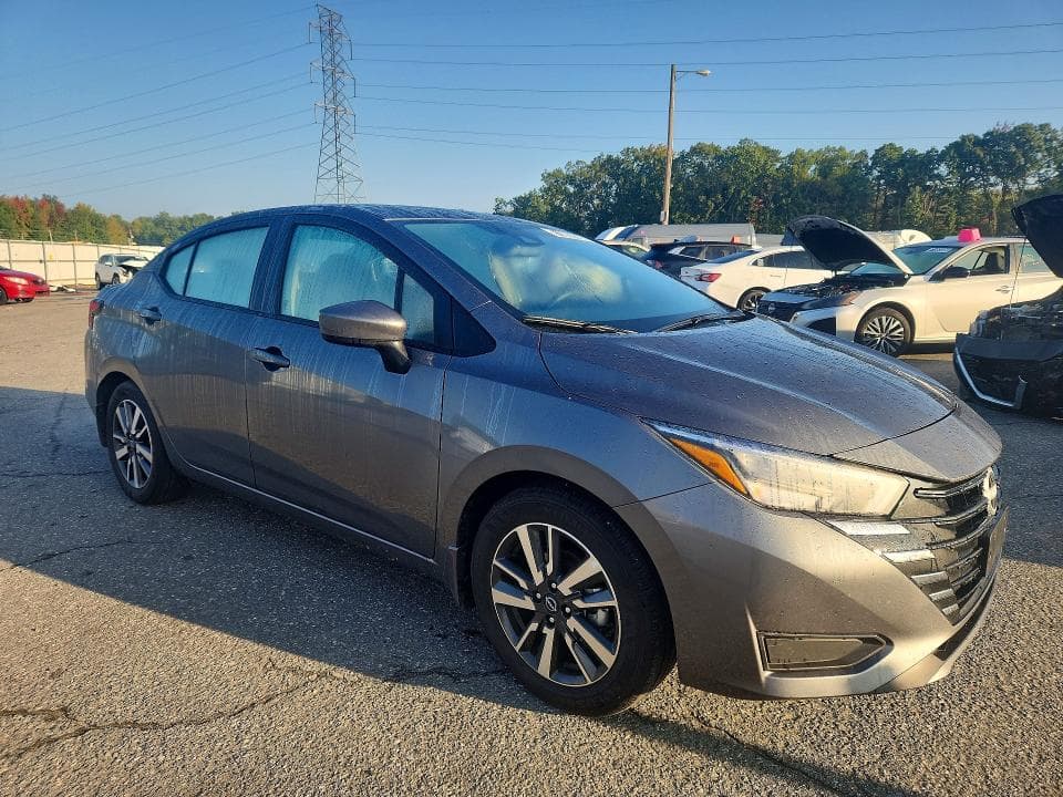 2025 NISSAN VERSA SV 4
