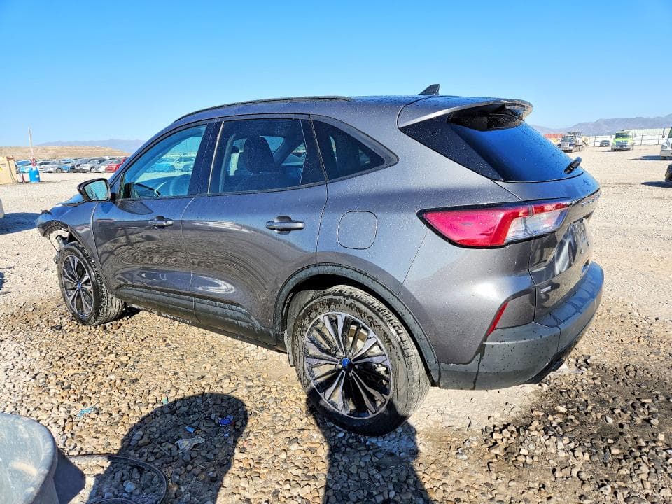 2022 FORD ESCAPE SE 2
