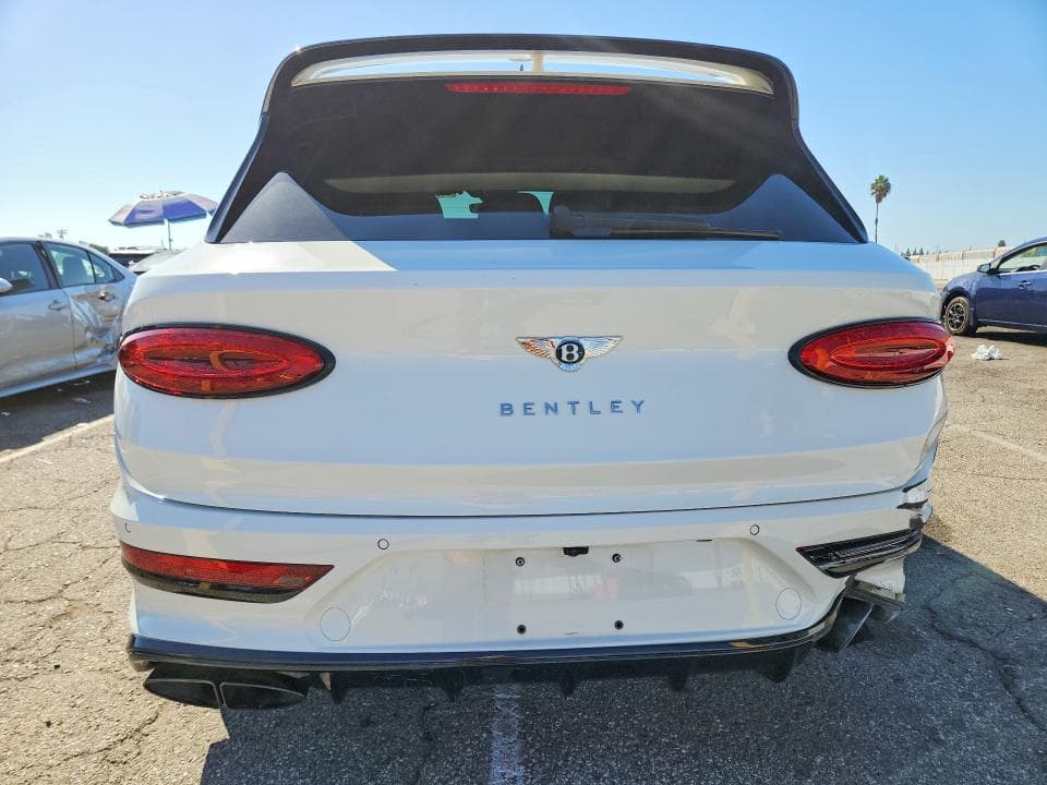 2023 BENTLEY BENTAYGA 6