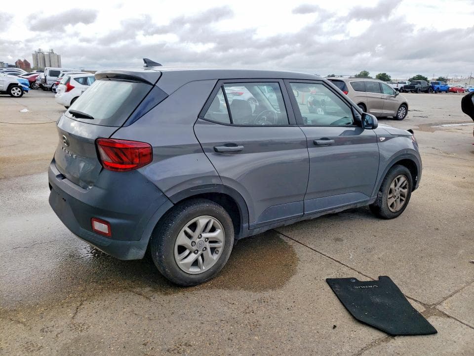 2021 HYUNDAI VENUE SE 3