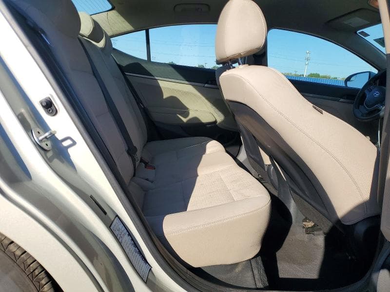2017 HYUNDAI ELANTRA SE 10