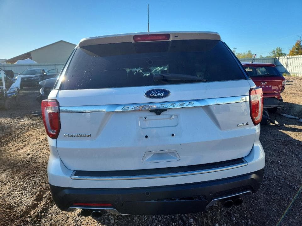 2018 FORD EXPLORER PLATINUM 6