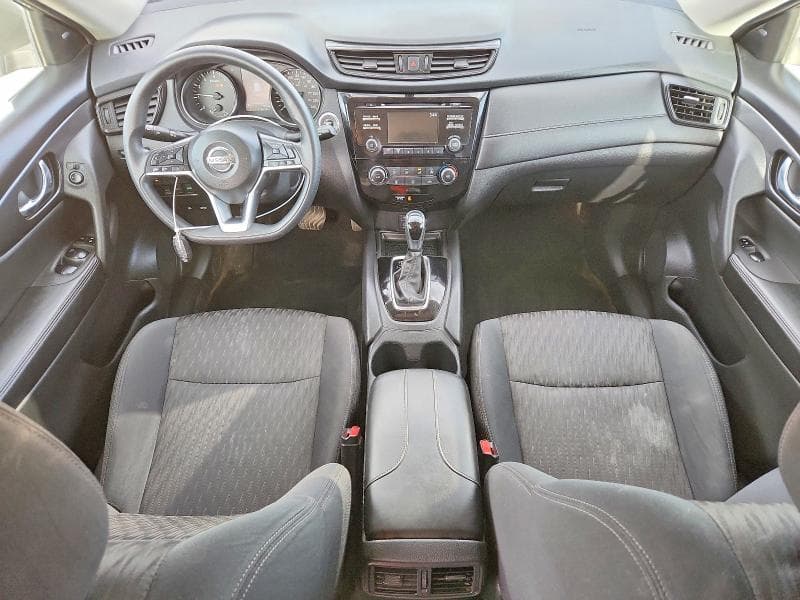 2017 NISSAN ROGUE SV 8