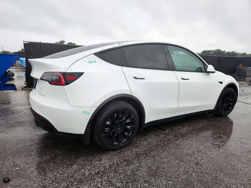 2021 TESLA MODEL Y 3