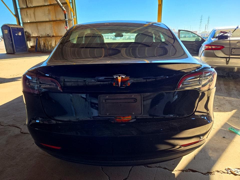2023 TESLA MODEL 3 6