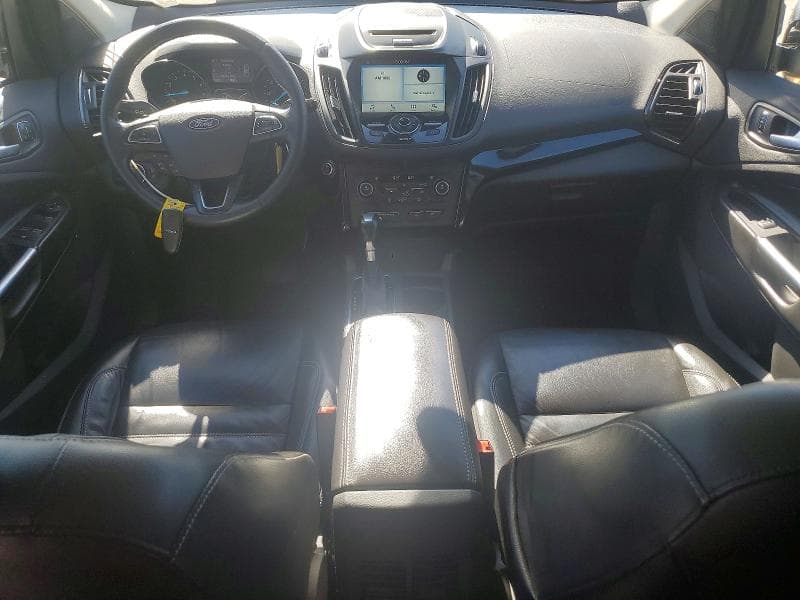 2017 FORD ESCAPE TITANIUM 8