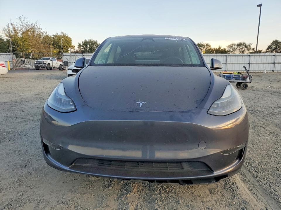 2023 TESLA MODEL Y 5