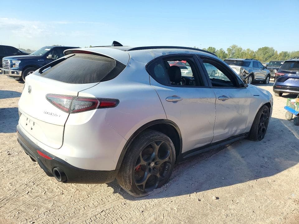 2024 ALFA ROMEO STELVIO TI 3