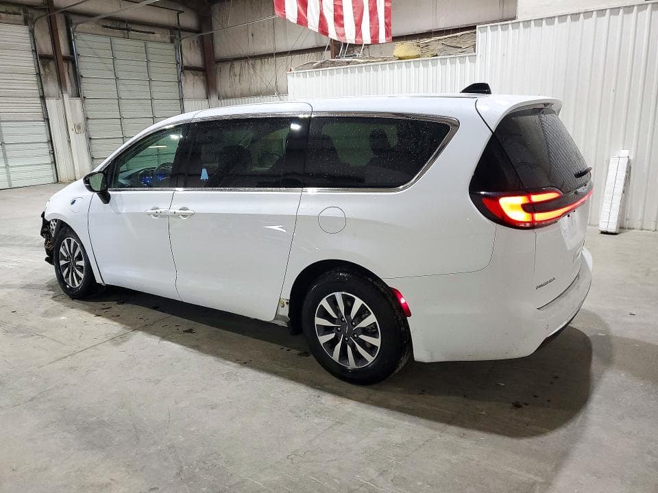 2024 CHRYSLER PACIFICA HYBRID SELECT 2