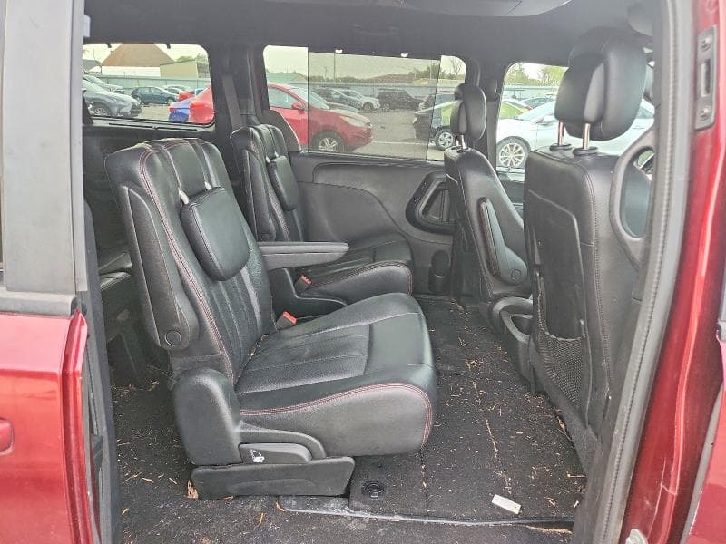 2017 DODGE GRAND CARAVAN GT 11