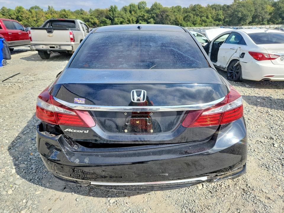 2017 HONDA ACCORD EX 6