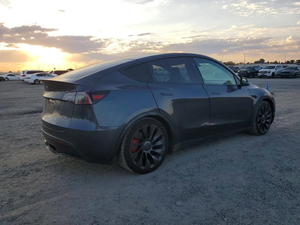 2023 TESLA MODEL Y 3
